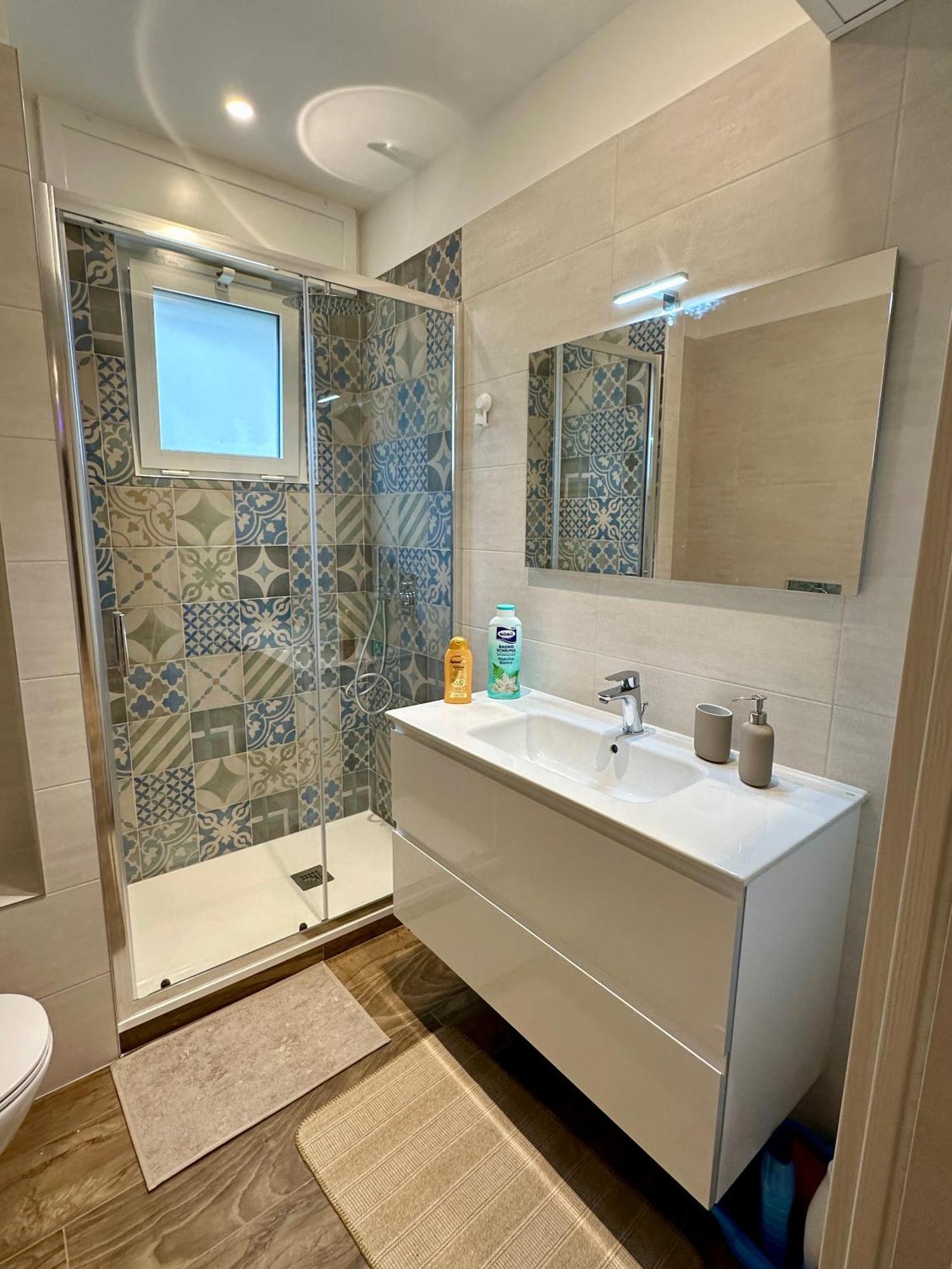 Rainbow Luxury Home Bari - Sea View Luaran gambar